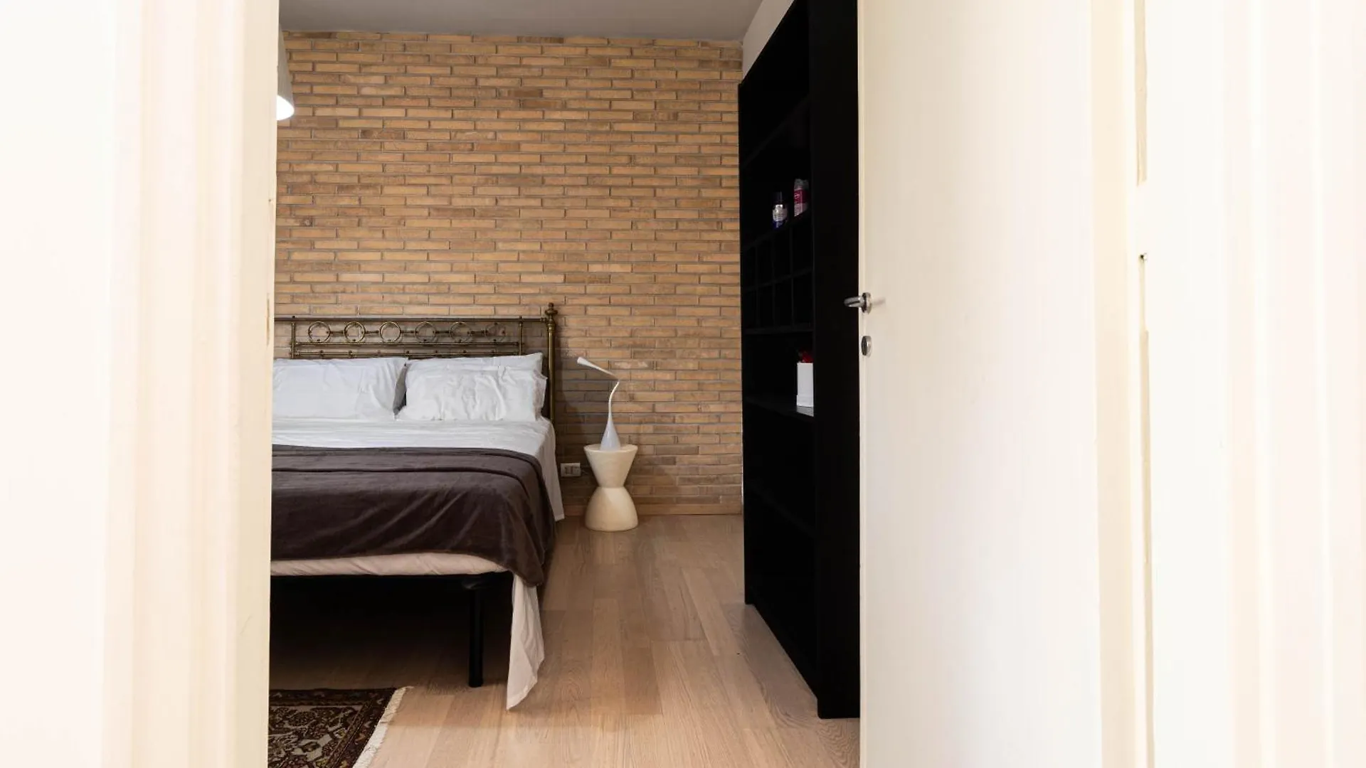 Roma Centro * * * * *- S.Croce In Gerusalemme Loft Apartment