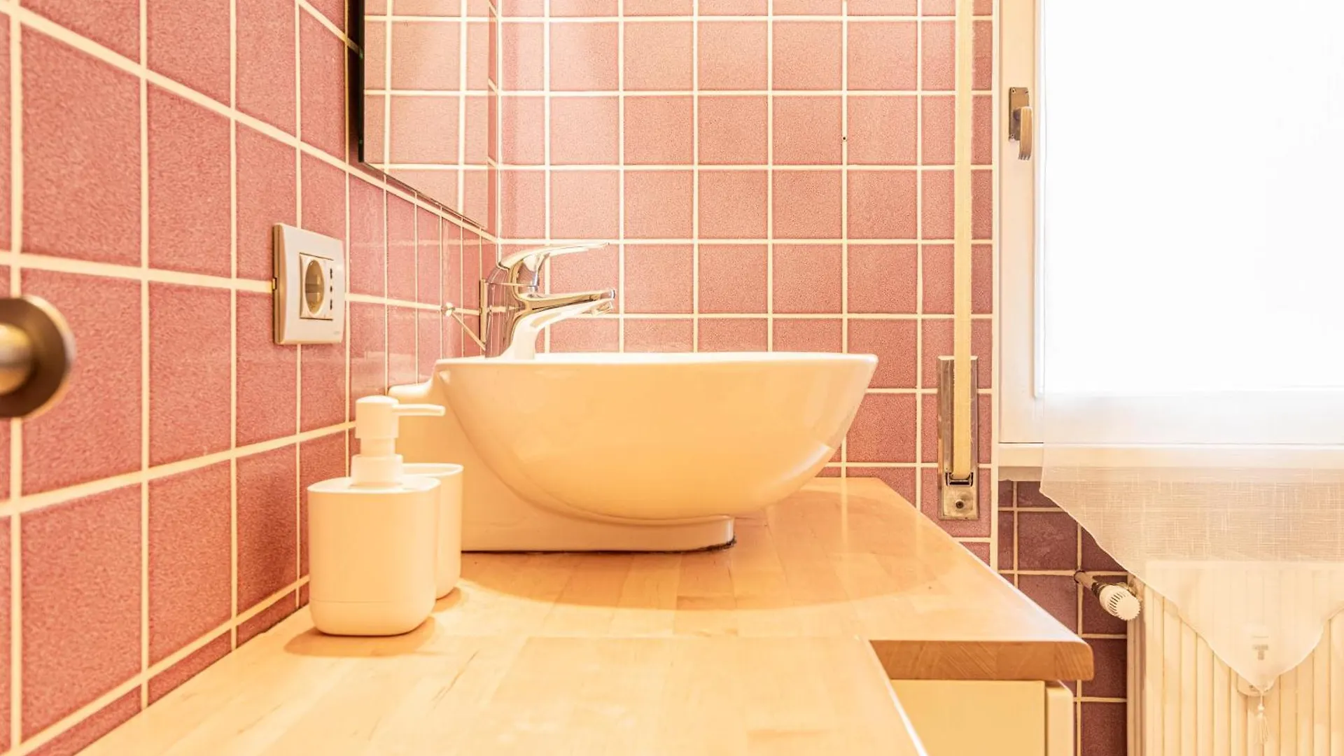 Roma Centro * * * * *- S.Croce In Gerusalemme Loft Apartment Italy