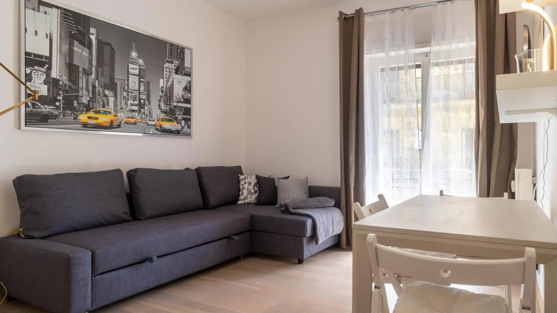 Roma Centro * * * * *- S.Croce In Gerusalemme Loft Apartment